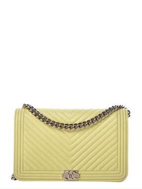 LIKE NEW CHANEL Boy Chanel BUTTER Yellow chevron quilted CAVIAR leather shoulder
